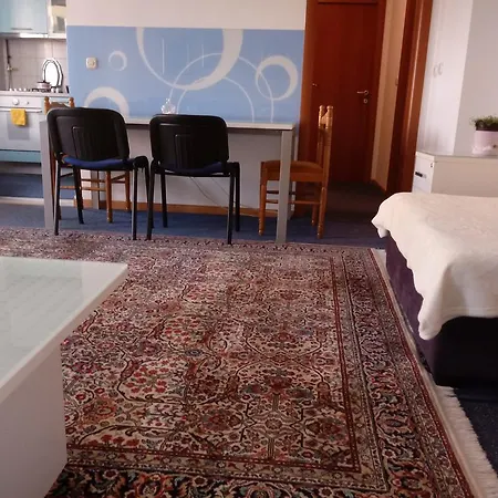 Amra Stup Lejlighed *